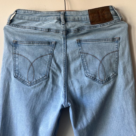 Gently Worn but Lovingly Cared For Calvin Klein Jeans High Waist Legging - Picture 7 of 11